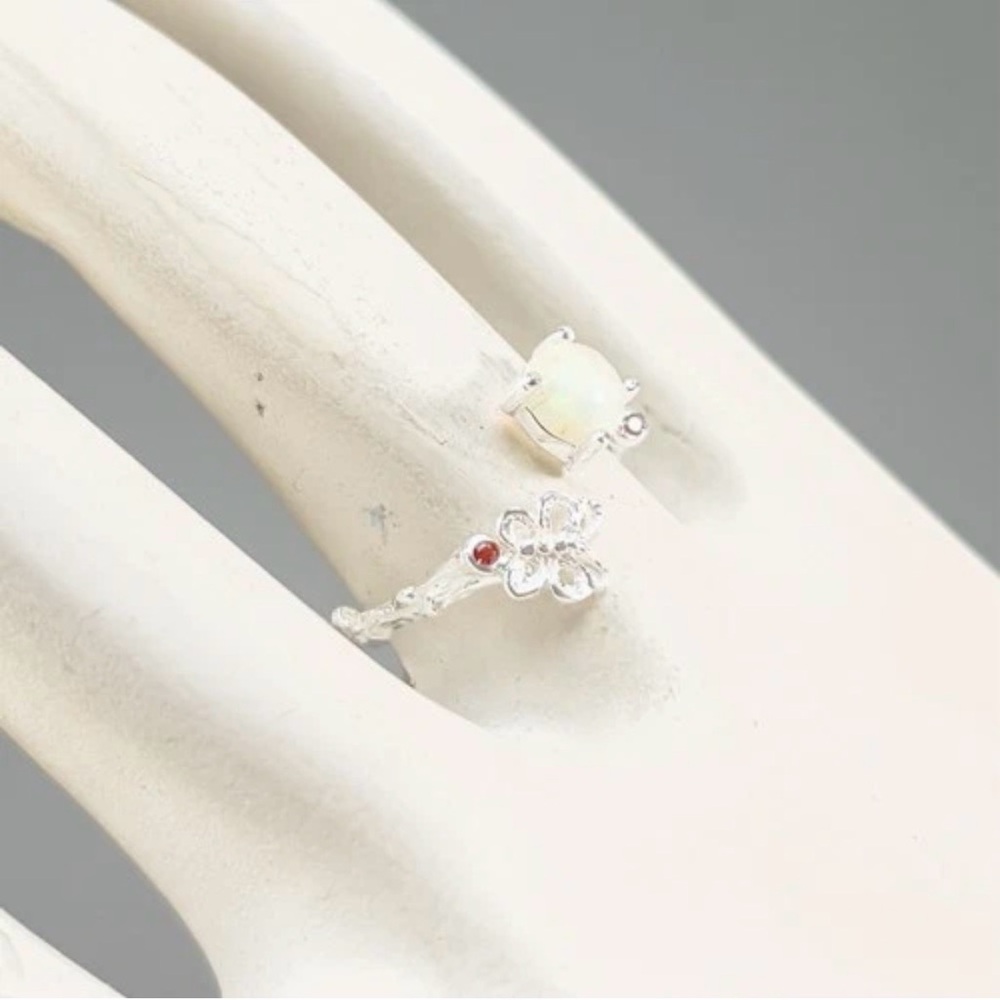 Natural 6mm Opal and Red Garnet Ring Size 7 - Picture 4 of 9